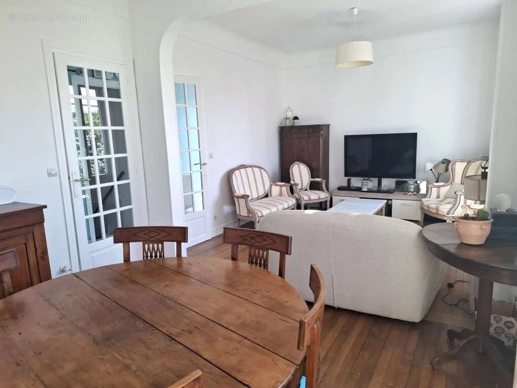 Maison à CROISSY-SUR-SEINE