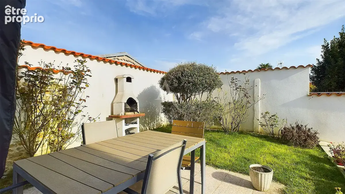 Fouras-les-bains, maison de charme avec piscine, garage et 3 chambres - photo 3
