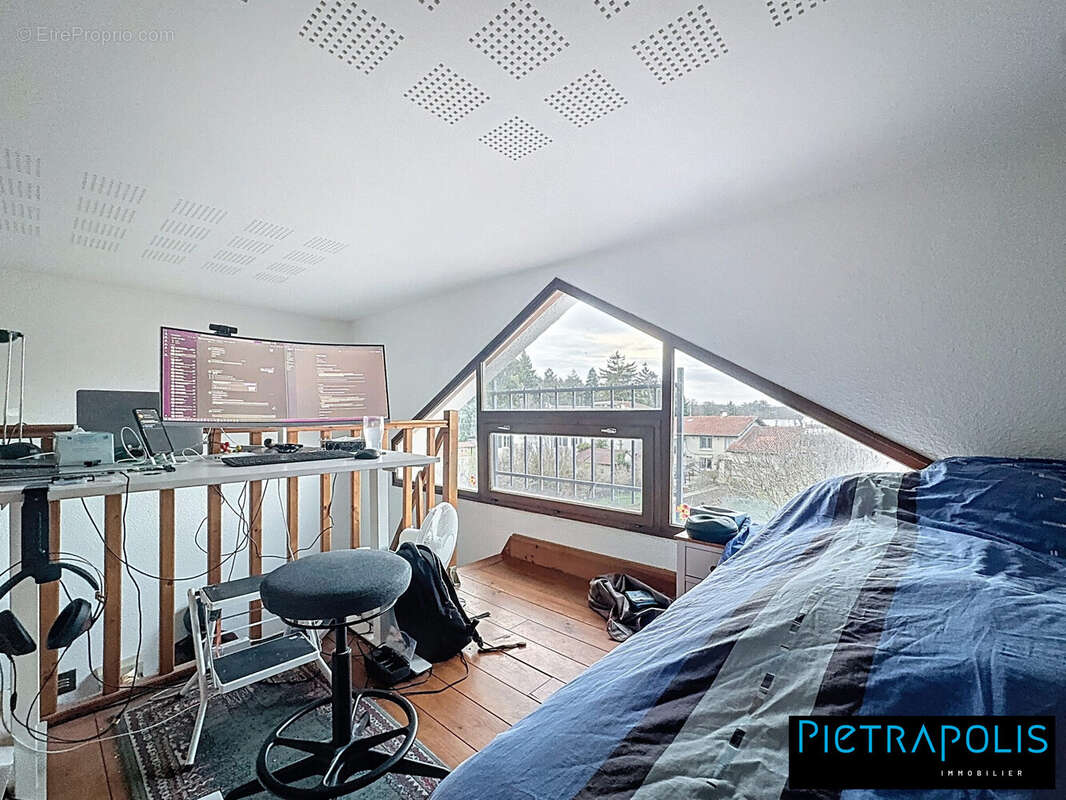 Appartement à CRAPONNE