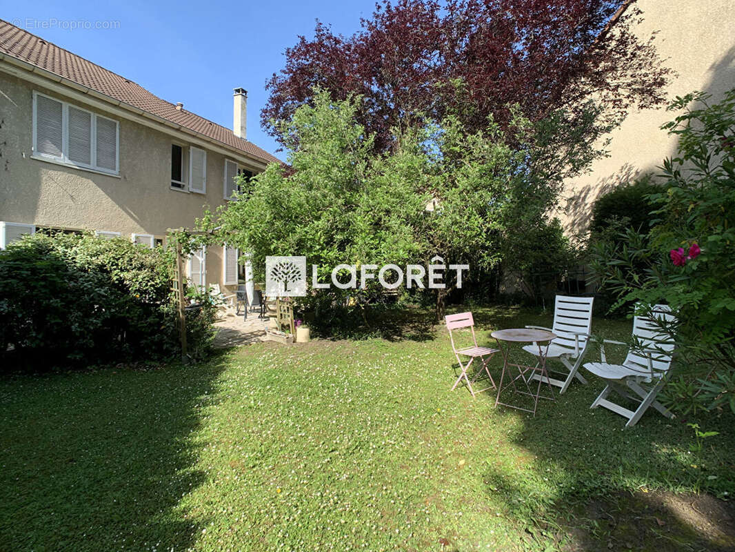 Maison à LE PLESSIS-BOUCHARD