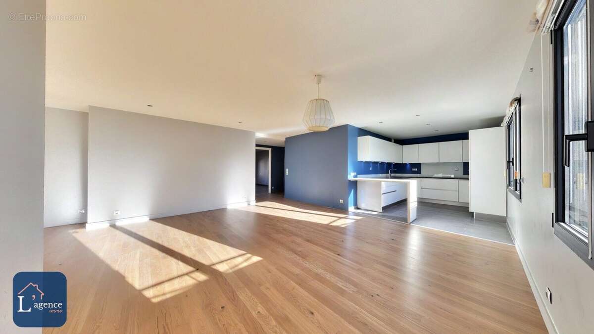 Appartement à SAINT-GENIS-POUILLY