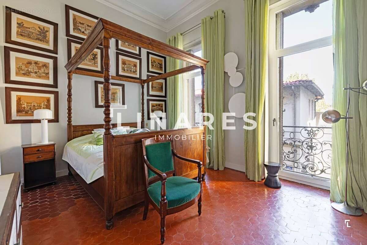 Appartement à MARSEILLE-6E