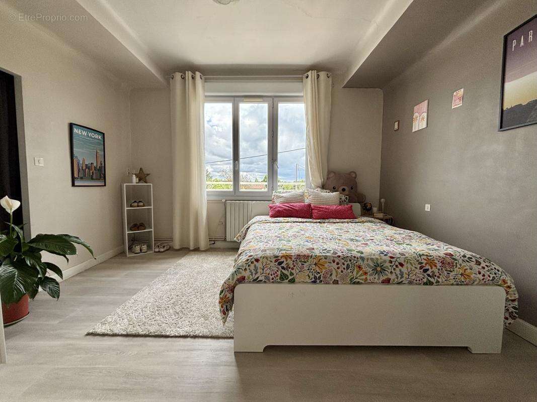 Maison à MAS-GRENIER
