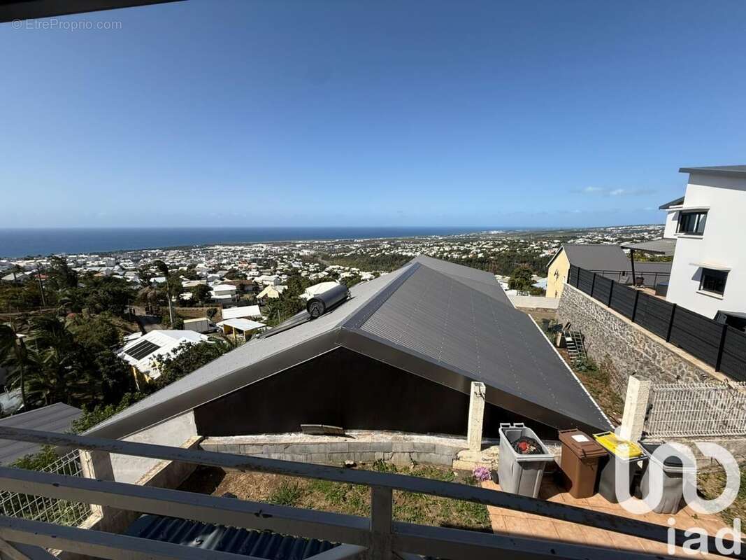 Photo 2 - Maison à SAINT-DENIS