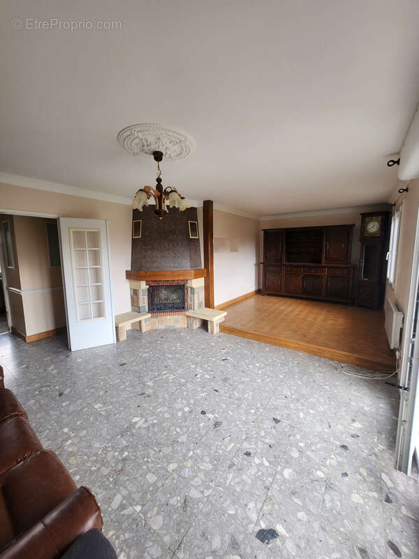 Maison à ORGERUS