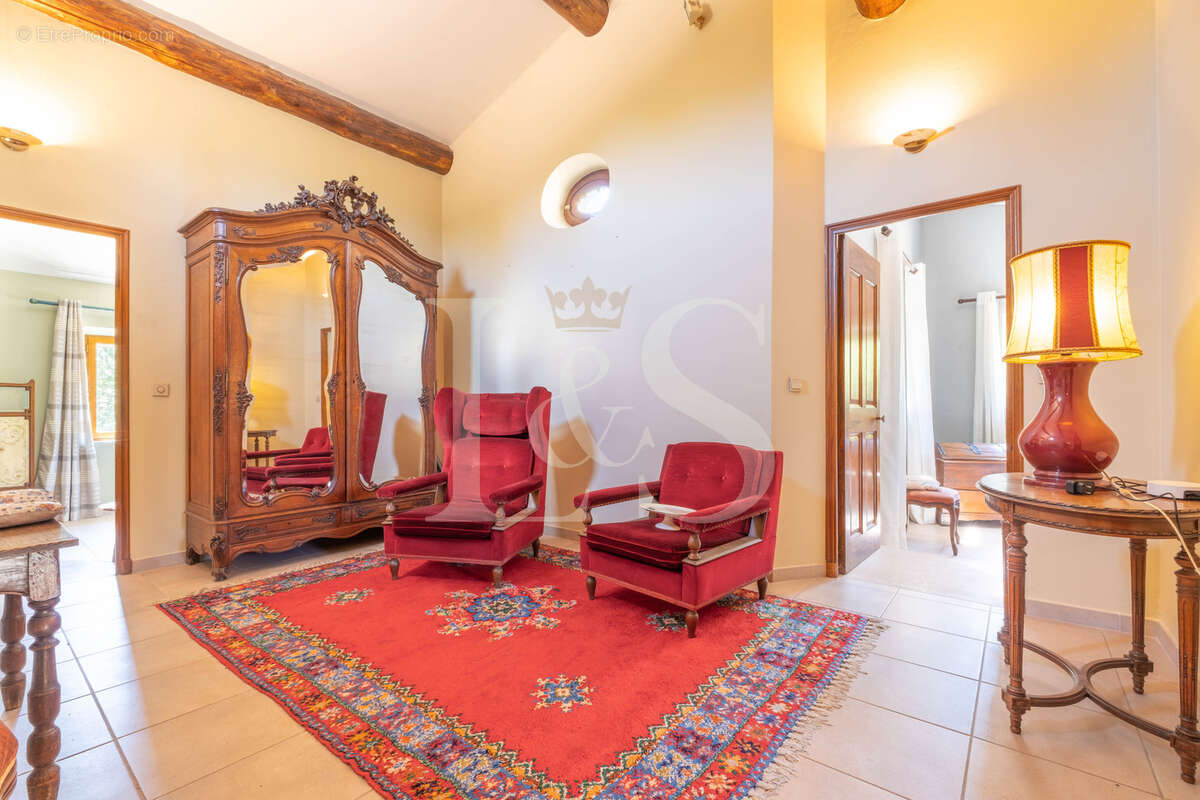 Maison à GRIGNAN