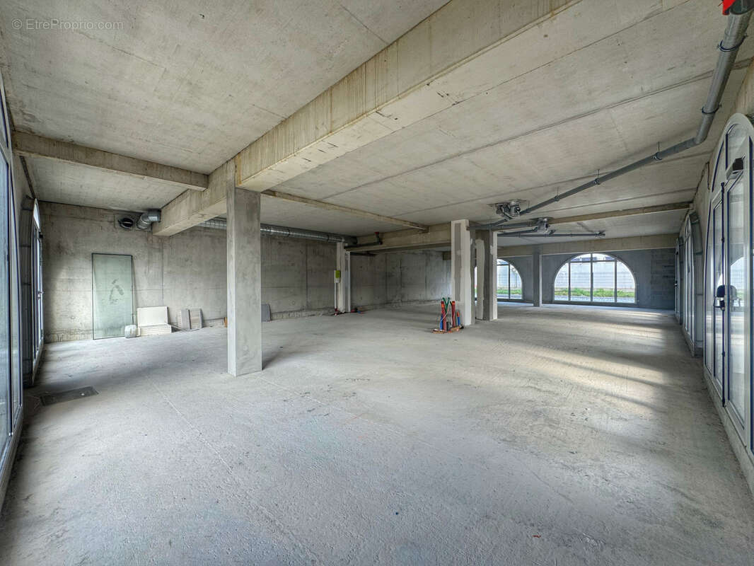 Commerce à SAINT-JEAN-PIED-DE-PORT