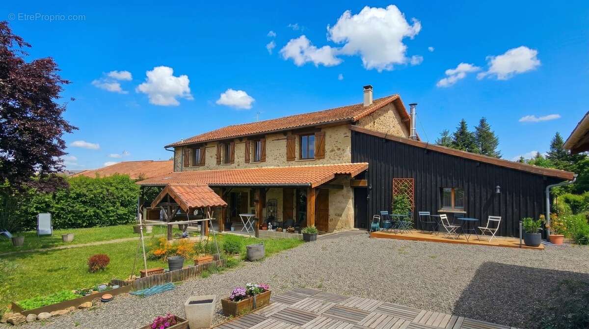 Maison à SAINT-AUVENT