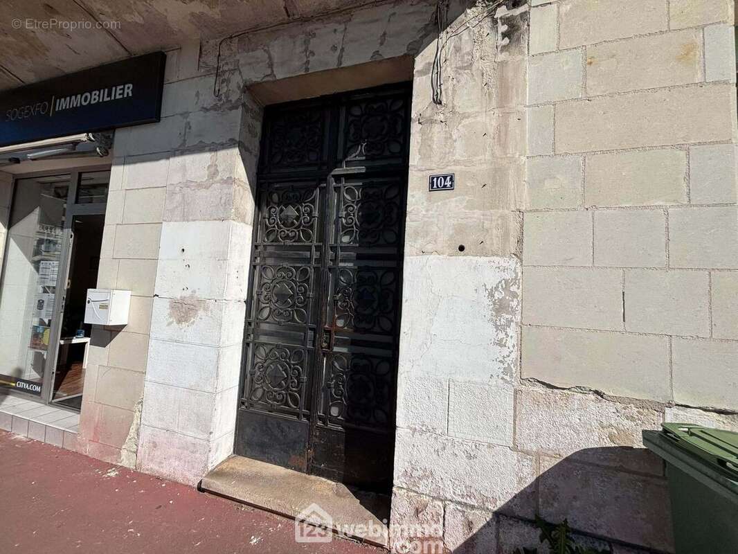 Accès sécurisé, - Appartement à CHATELLERAULT