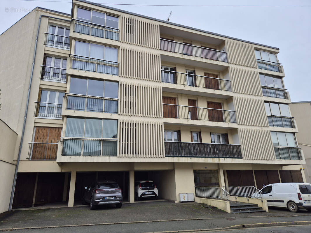 Appartement à SABLE-SUR-SARTHE
