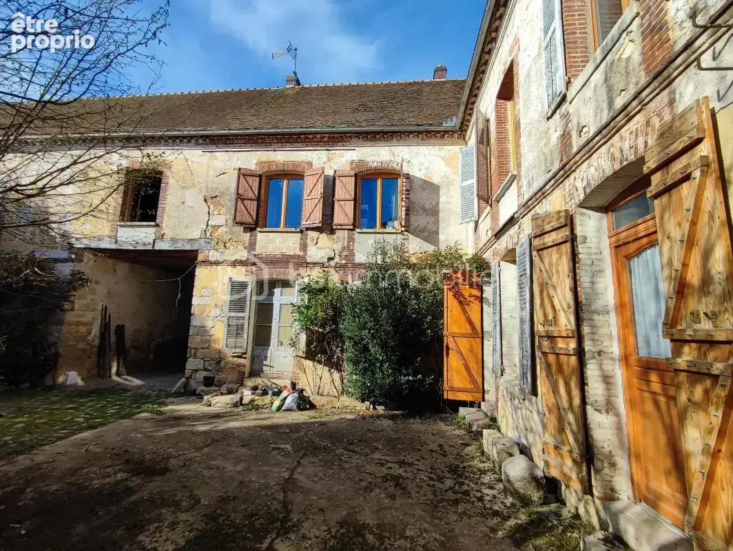 Ancien Corps de Ferme de 190 m² avec dépendances, cave et jardin clos - photo 19