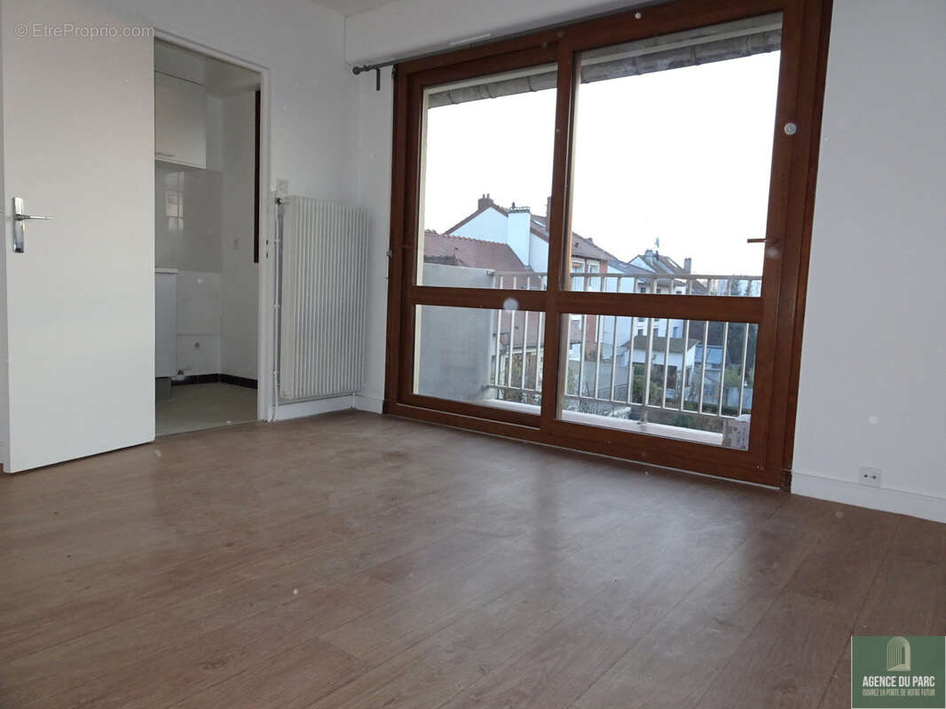 Appartement à SURESNES