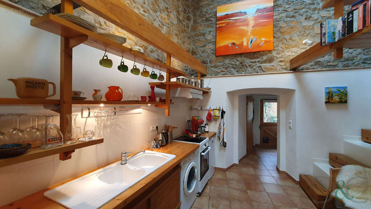 Appartement à BORMES-LES-MIMOSAS