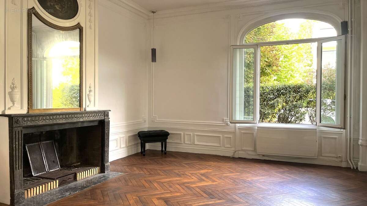 Appartement à MALAUNAY