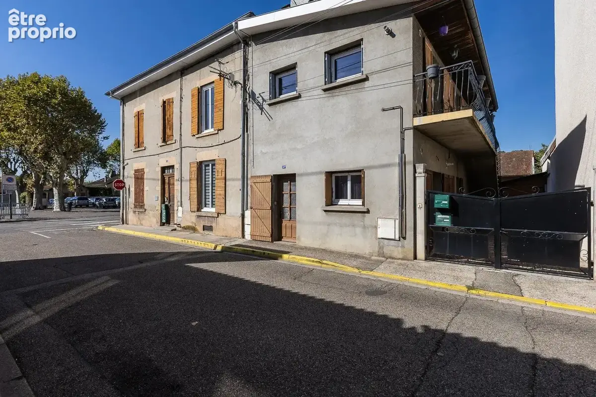 Appartement à LA TOUR-DU-PIN