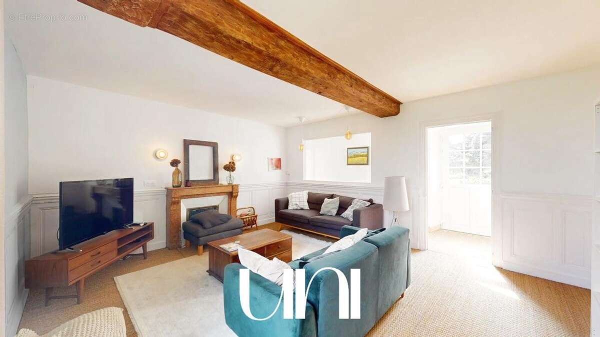 Maison à MEZIDON-CANON