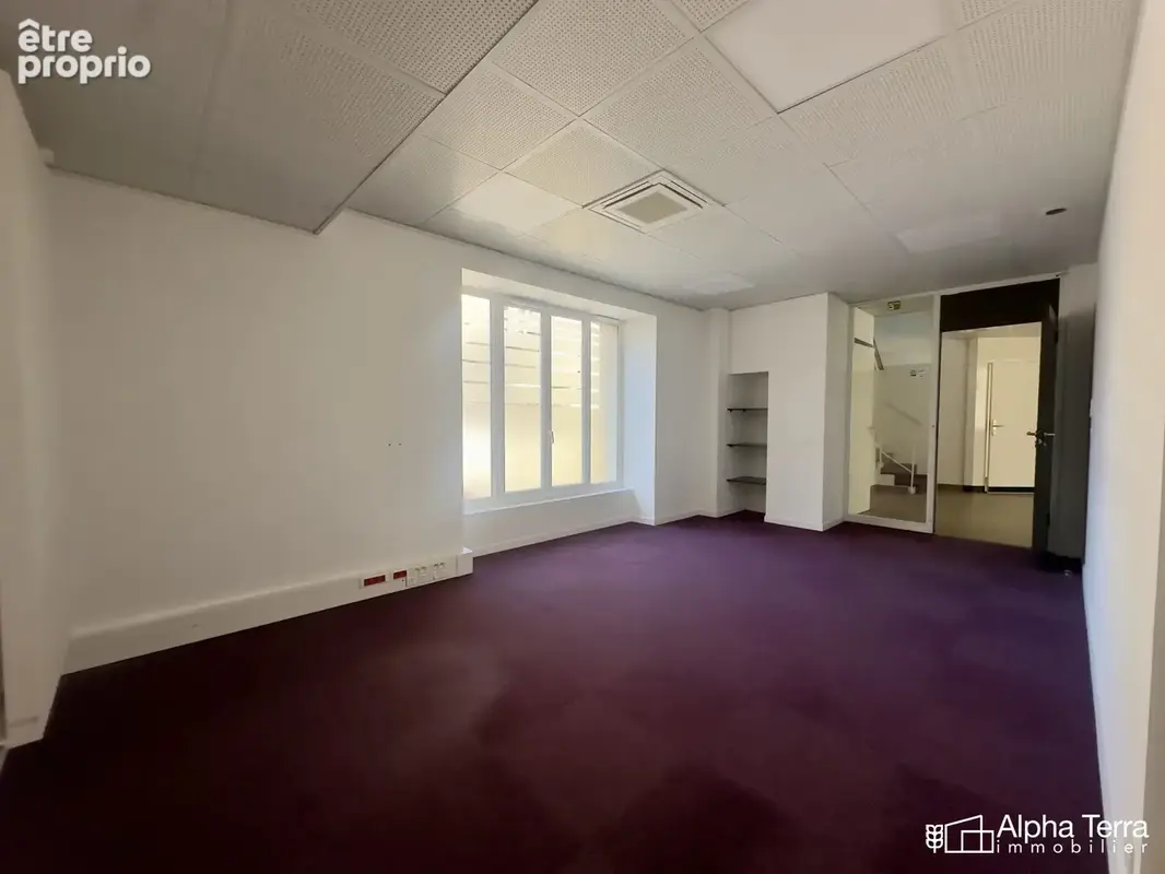 Commerce 209 m² à Douvres-La-Delivrande  - photo 3