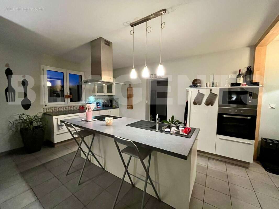 IMG-20251201-WA0014 - Maison à LA POMMERAIE-SUR-SEVRE