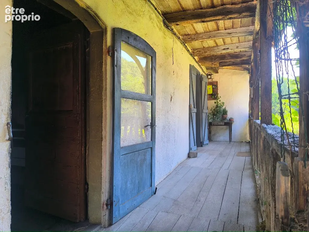 Maison et dépendances le long du Lot - photo 4