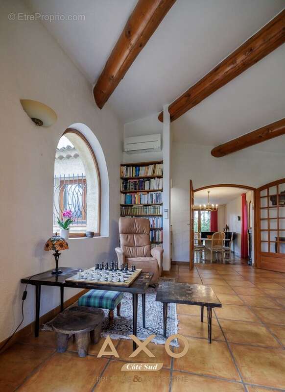 Maison à BOUC-BEL-AIR