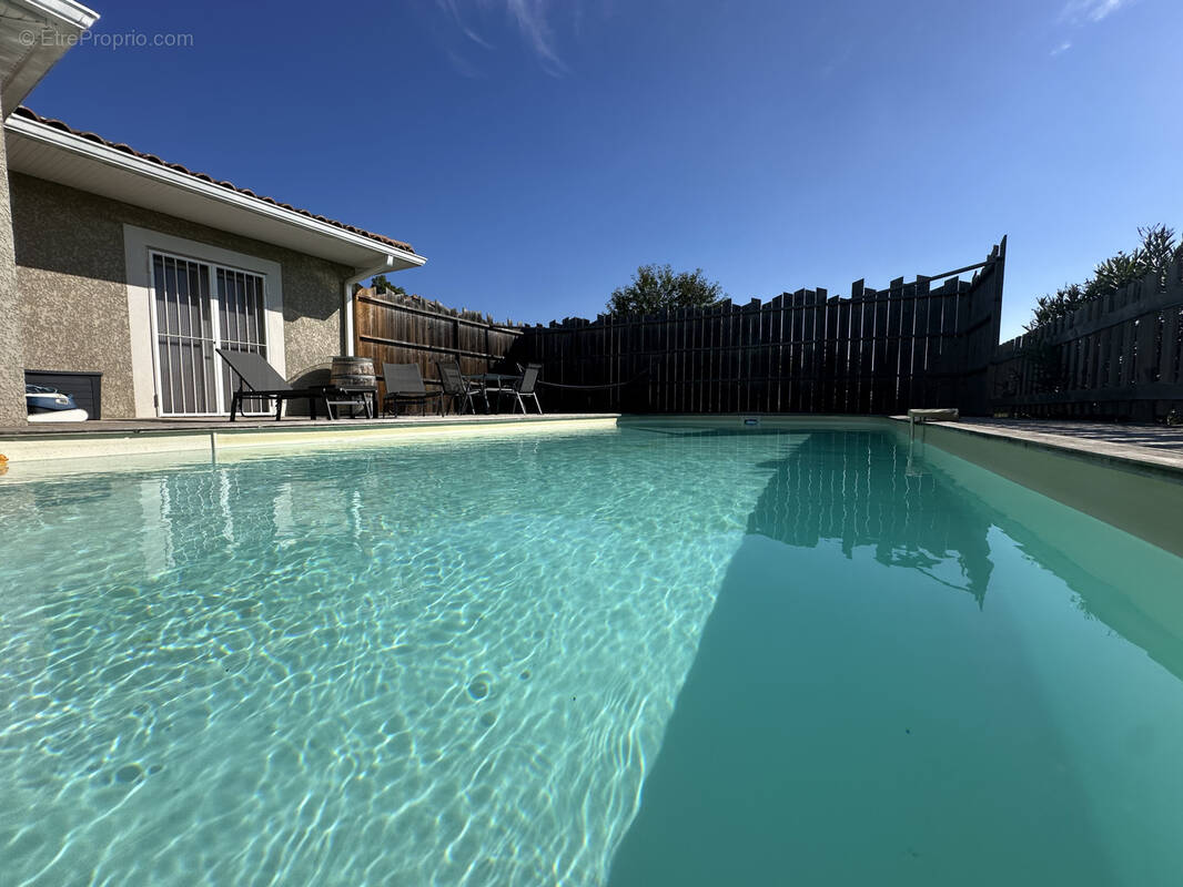 Maison à LASGRAISSES