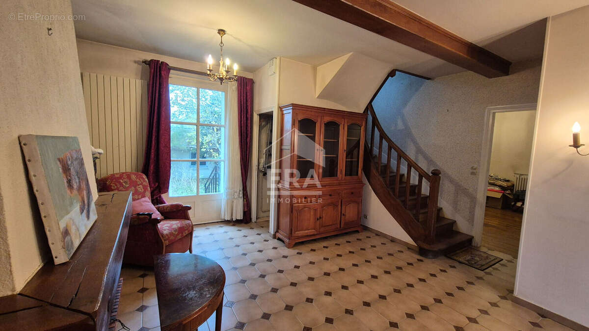 Maison à GRISY-SUISNES