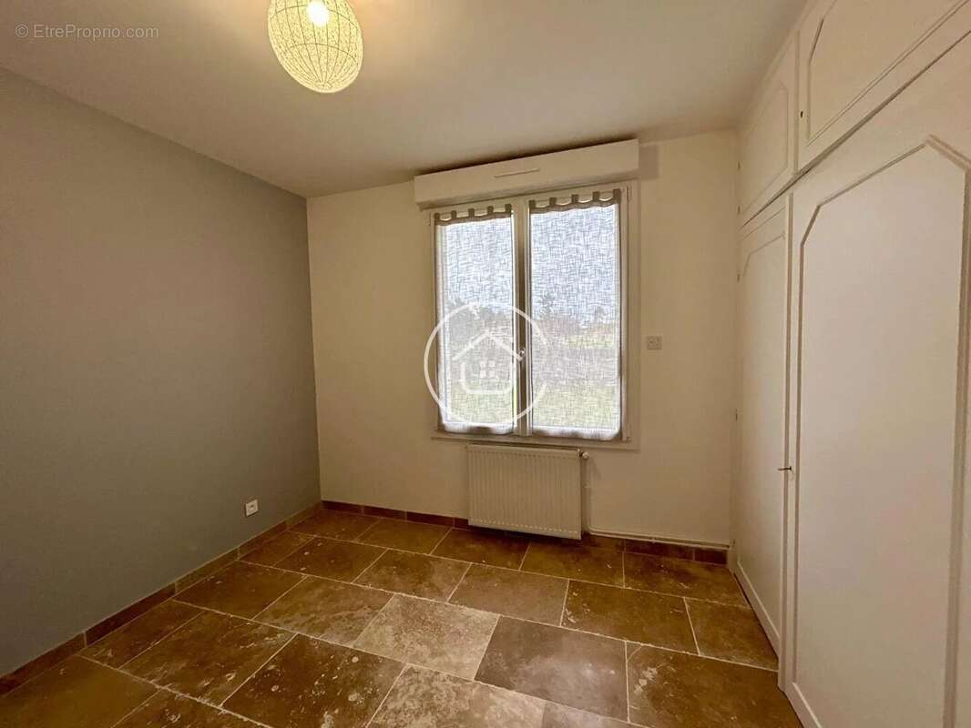 Maison à COUR-CHEVERNY