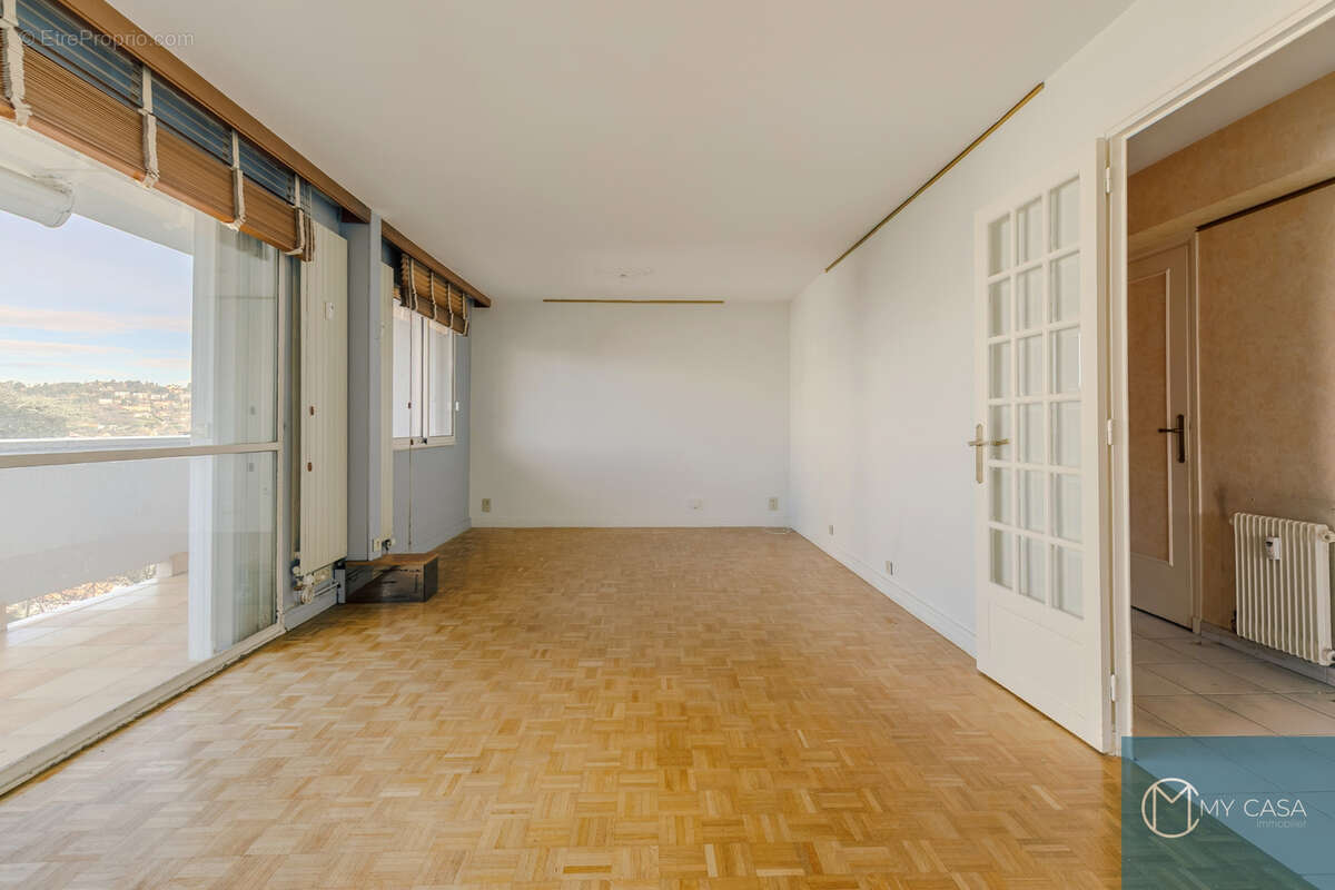 Appartement à OULLINS
