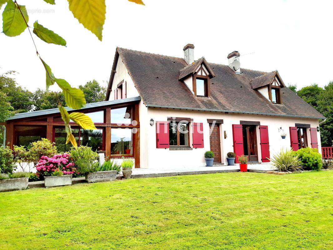 Maison à SAINT-DENIS-D'AUTHOU
