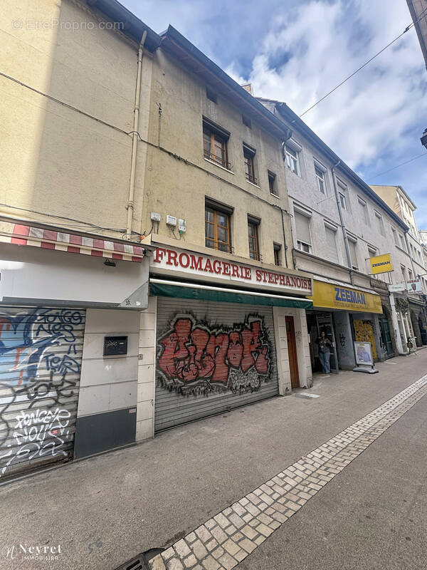 Appartement à SAINT-ETIENNE