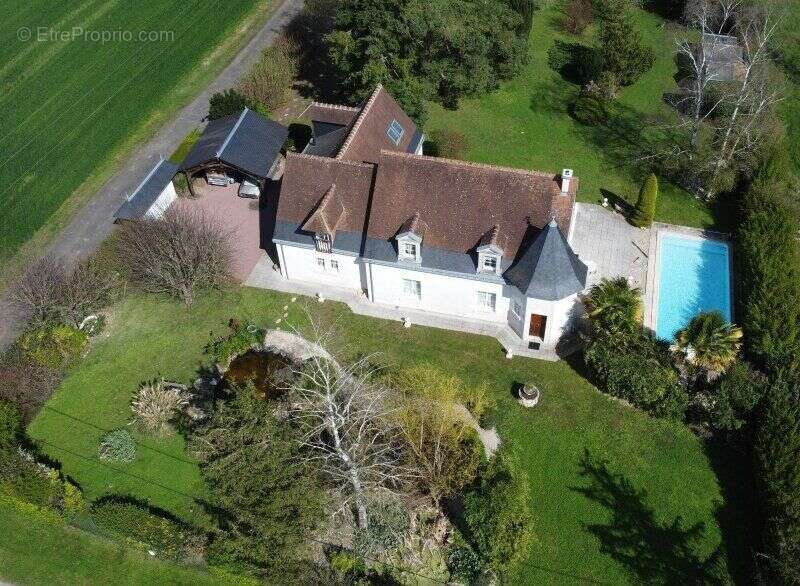 Photo 2 - Maison à LOCHES