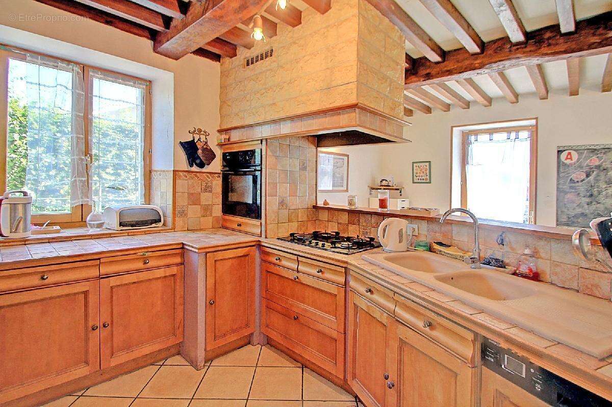 Maison à LA TOUR-DU-PIN