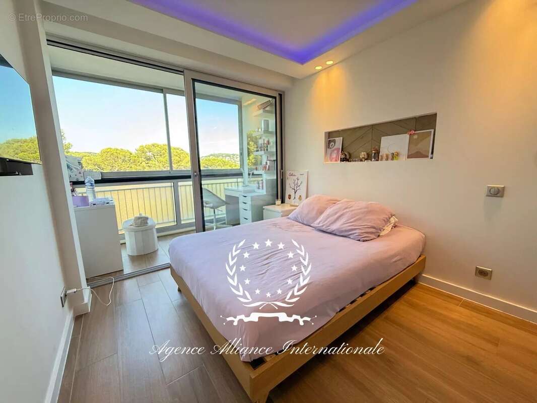 Appartement à LE CANNET