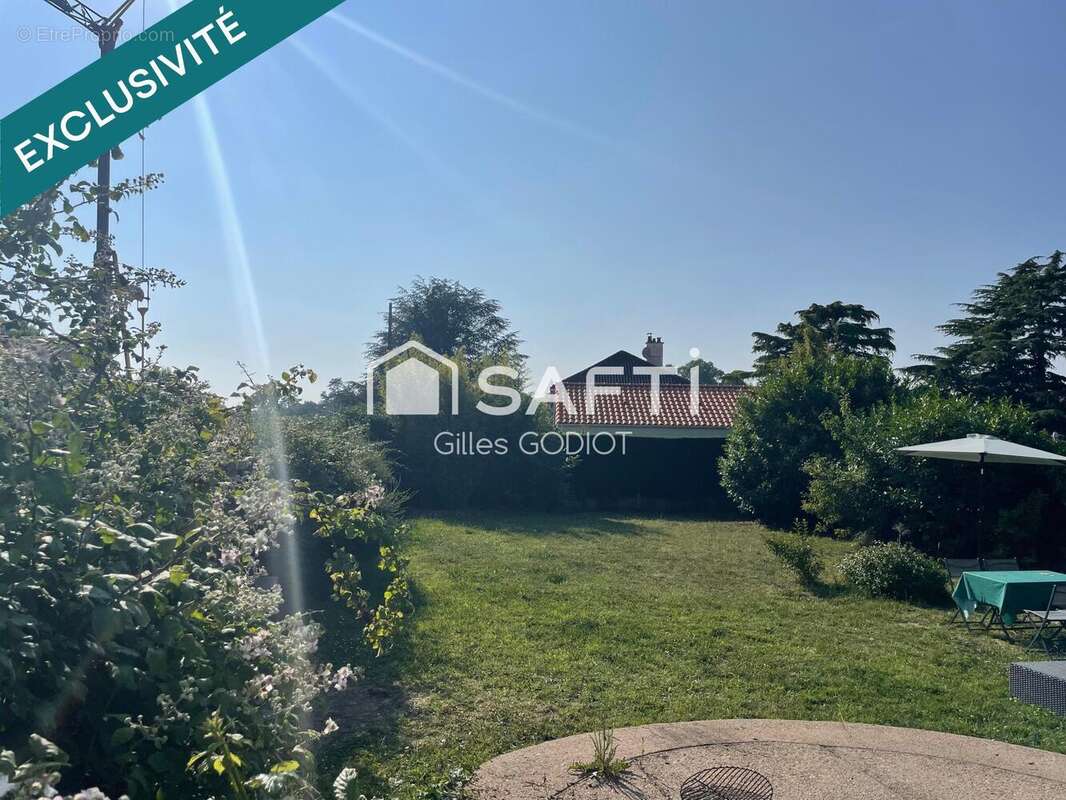 Photo 2 - Terrain à LA HAIE-FOUASSIERE