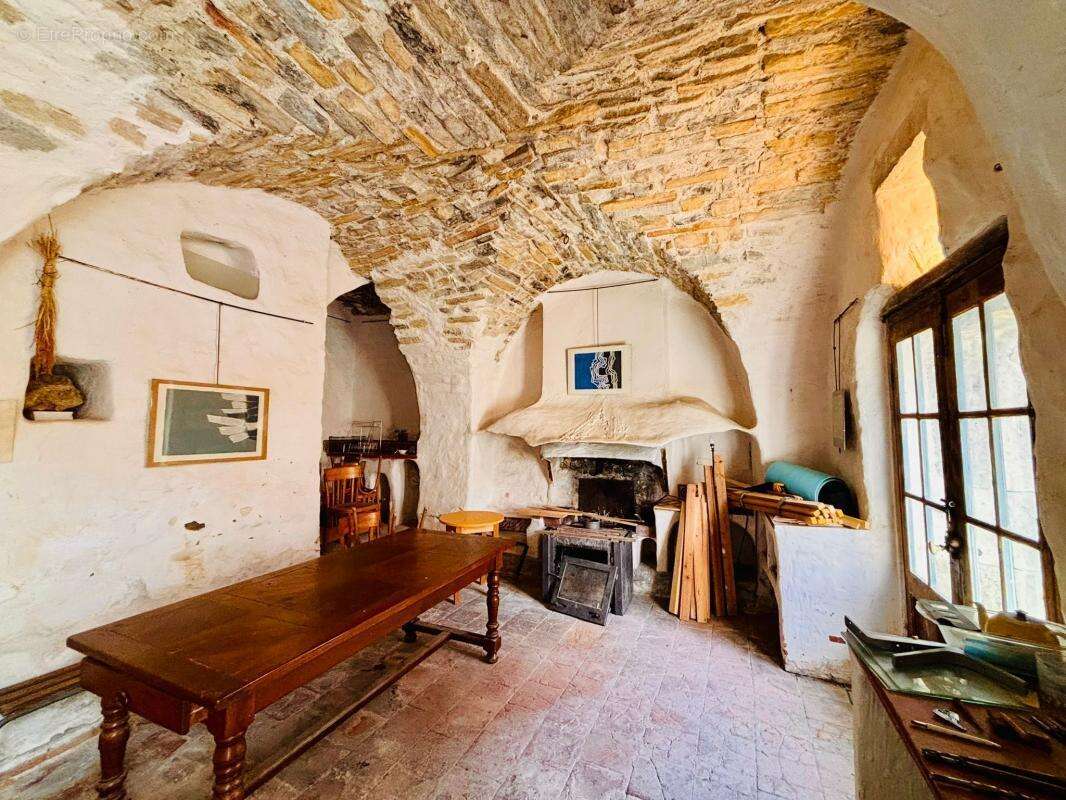 Maison à GROSPIERRES