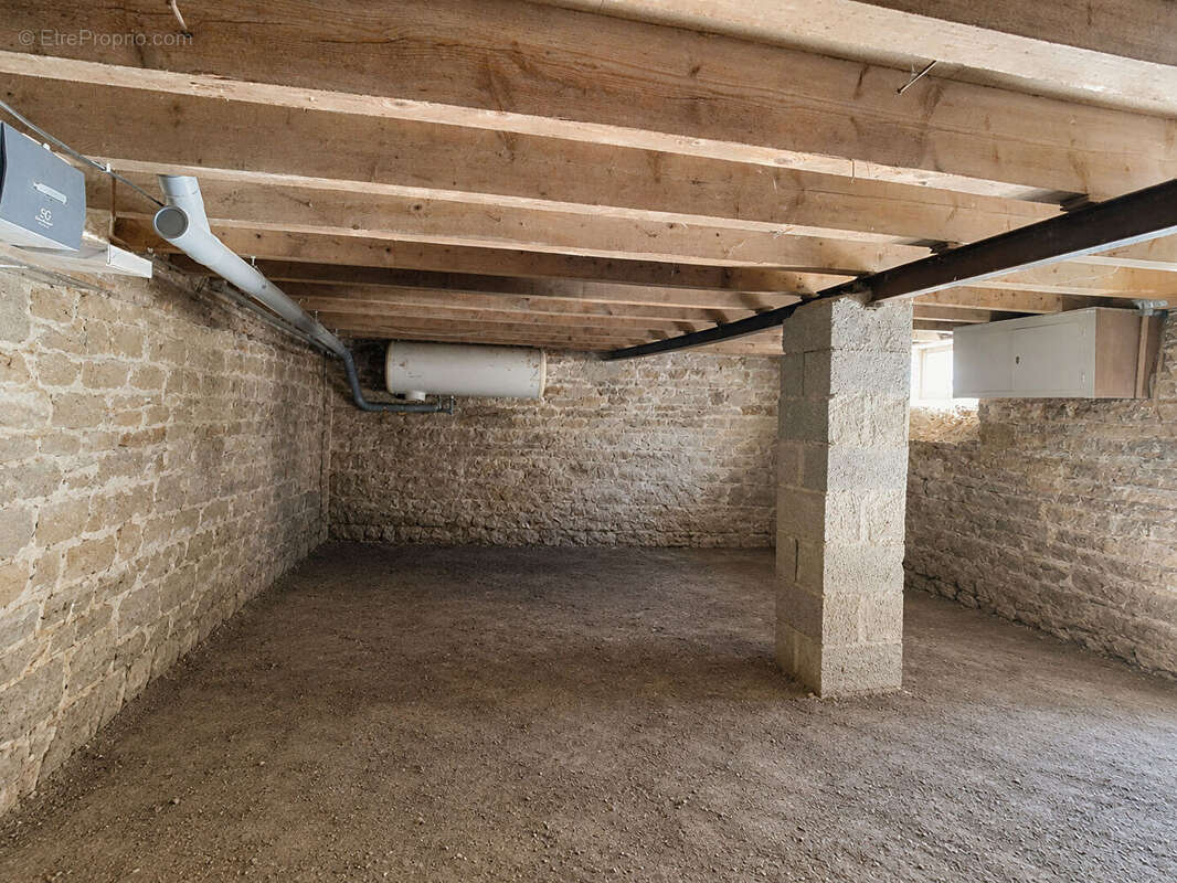 Maison à PONT-DE-VAUX