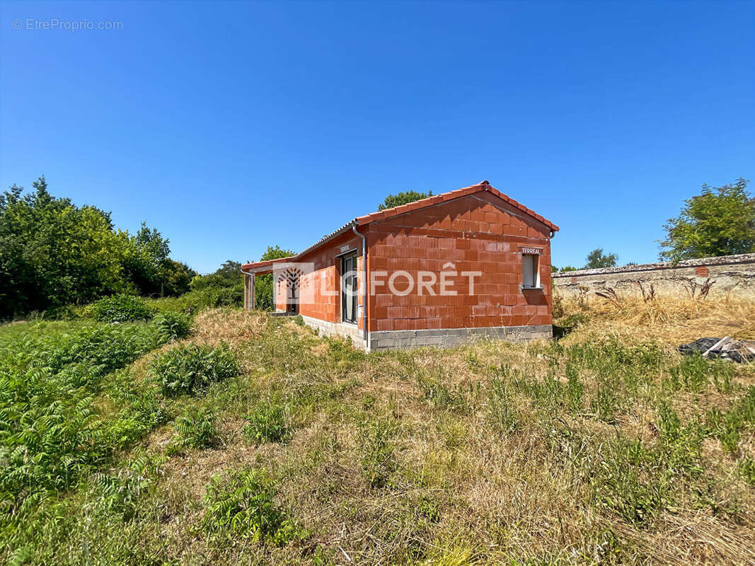 Maison à FINHAN