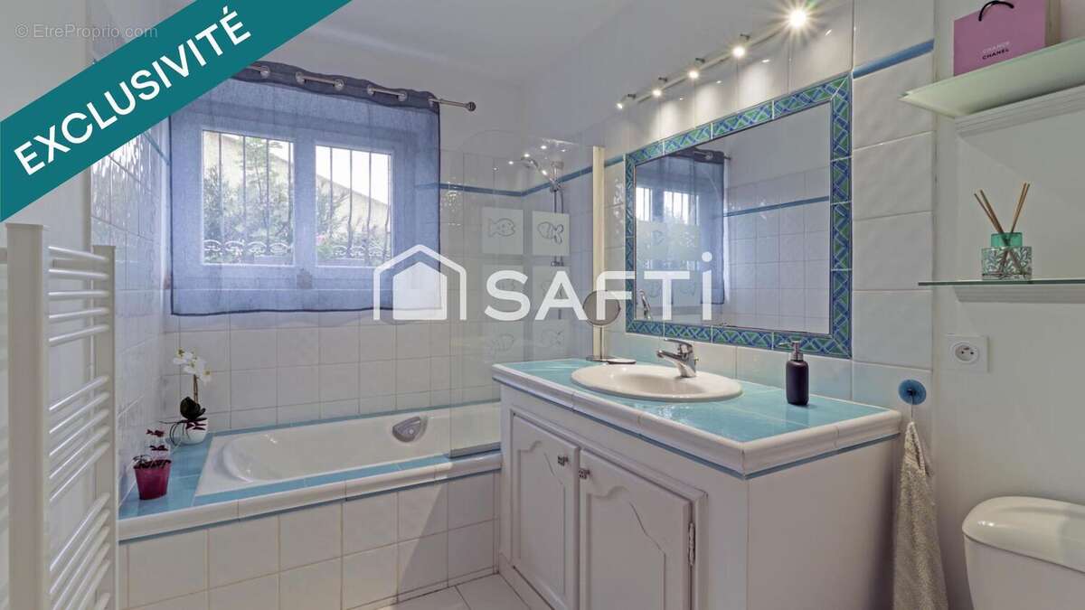 Photo 9 - Maison à ROQUEBRUNE-SUR-ARGENS