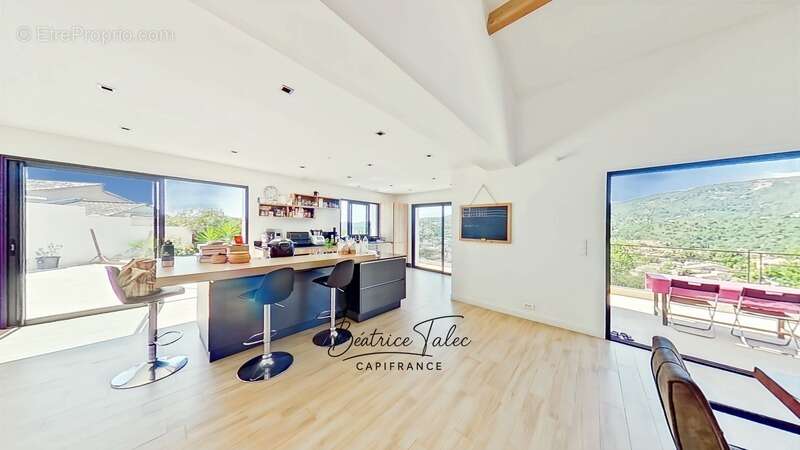 Maison à LE LAVANDOU