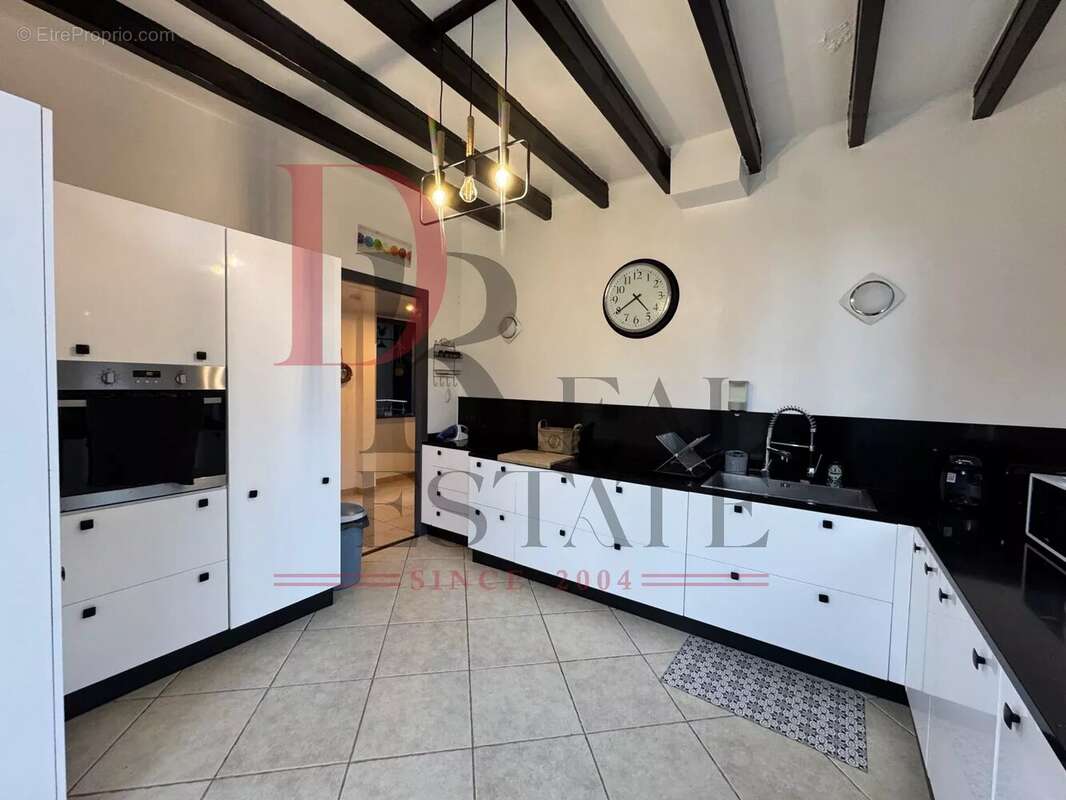 Maison à PEILLE