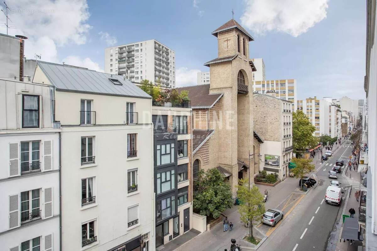 Appartement à PARIS-14E