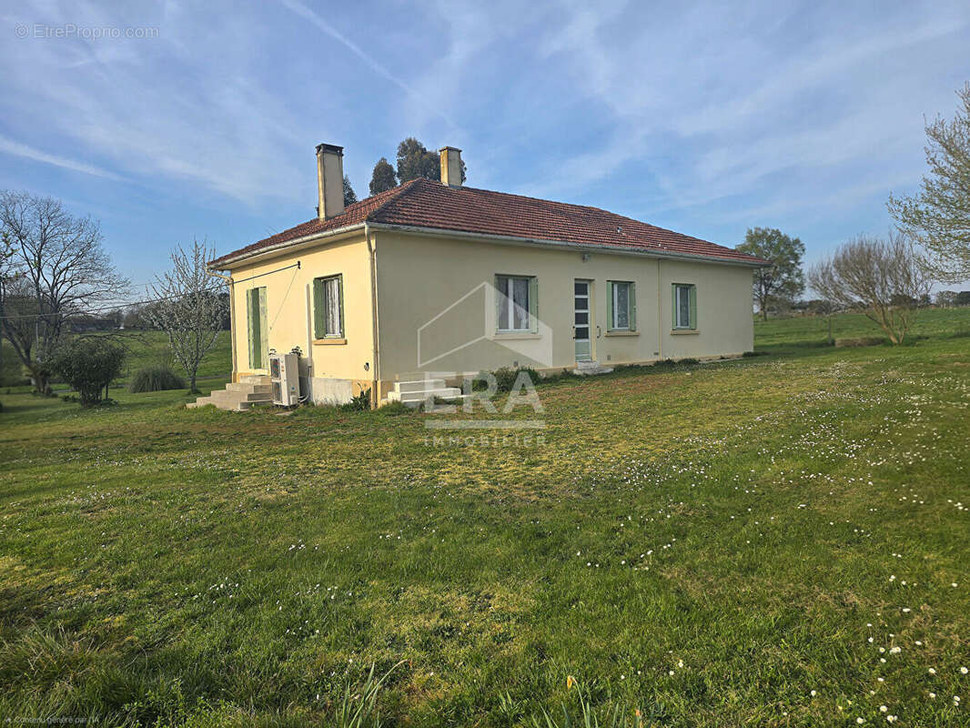 Maison à MONTPON-MENESTEROL