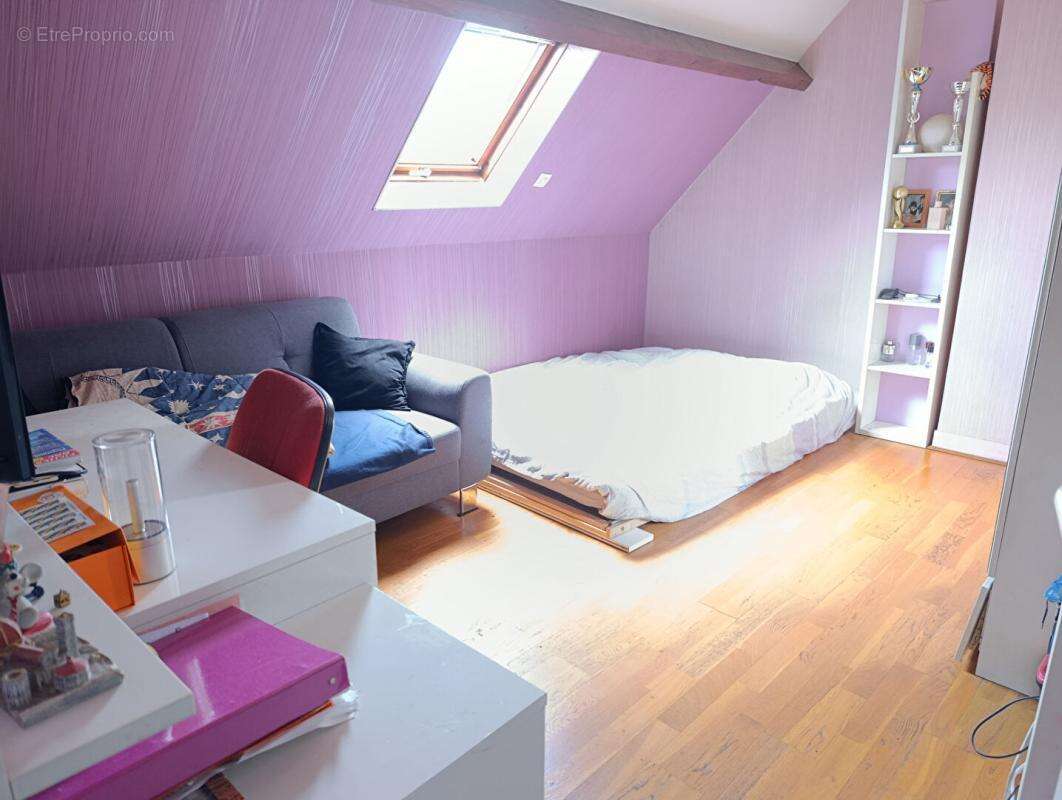 Maison à LIMEIL-BREVANNES