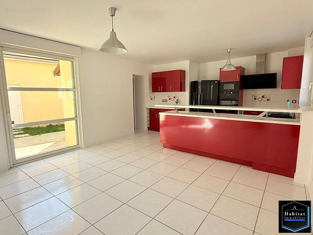 Maison à NANTEUIL-LE-HAUDOUIN