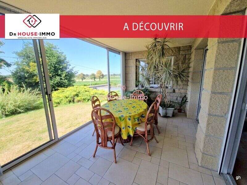 Maison à SAINT-GEORGES-DE-REINTEMBAULT