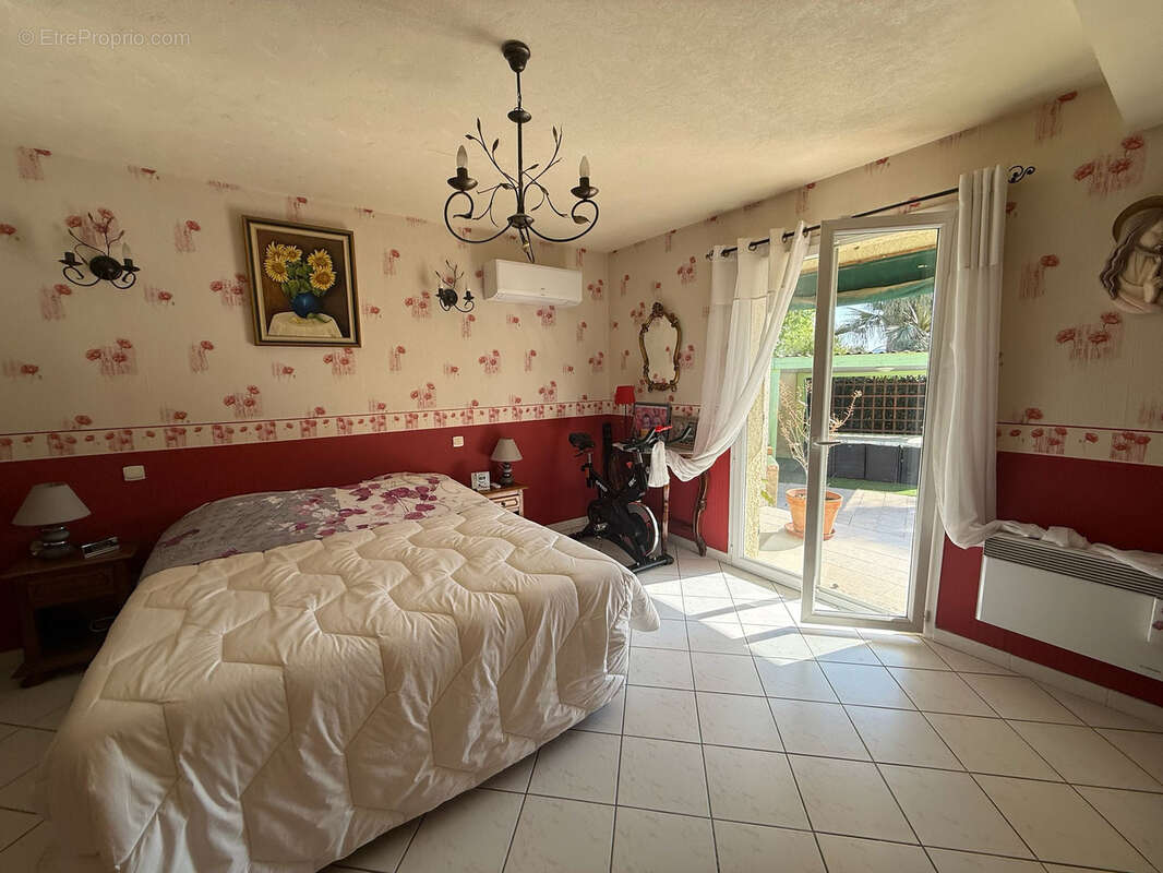 Maison à MONTAGNAC