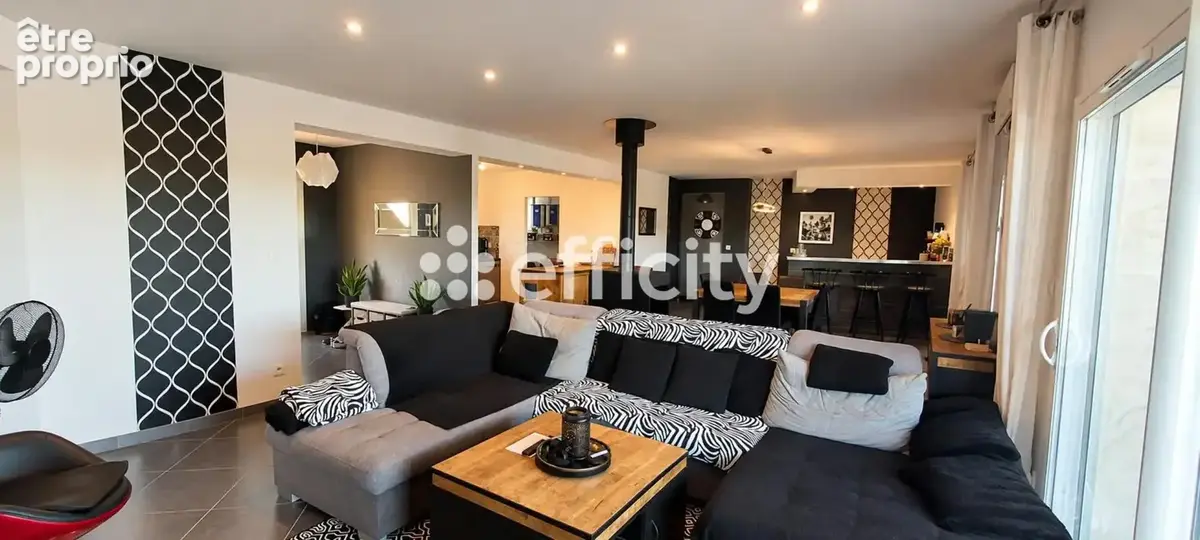 Maison 7 pièces 156 m² à vendre à Genac (16170) - photo 7