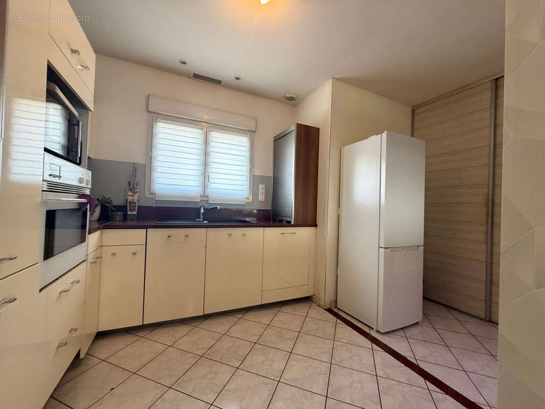 Maison à SAINTE-LIVRADE-SUR-LOT