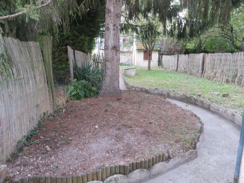 Maison à ROMILLY-SUR-SEINE