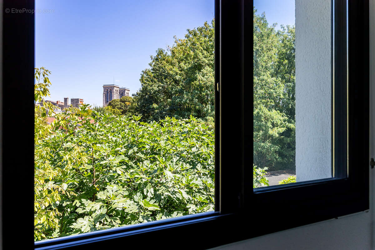 Appartement Quartier Fondaudége T3 parking, balcon, ascenseur - photo 4